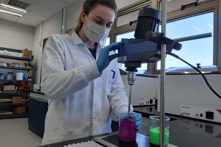 tinta contra o coronavírus