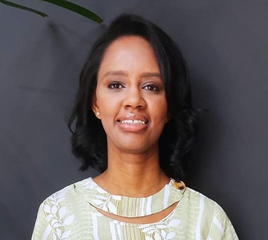 Pesquisadora Rita de Cássia motiva meninas à iniciação científica