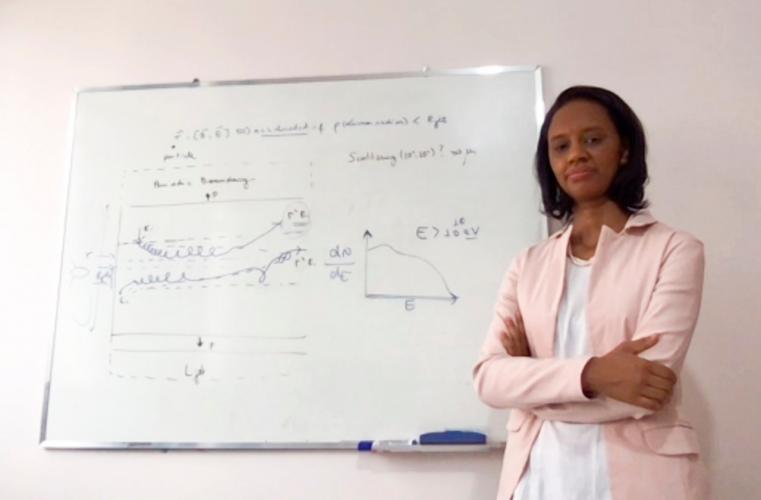 Pesquisadora Rita de Cássia motiva meninas à iniciação científica