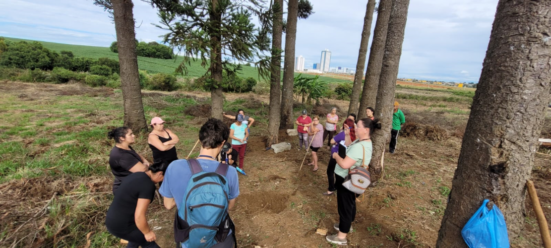 Projetos de extensão para mulheres indígenas e carentes