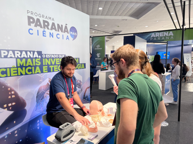 Regenera prótese facial