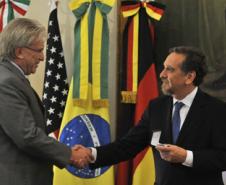 Argentina homenageia cientistas que se destacaram na cooperação internacional
